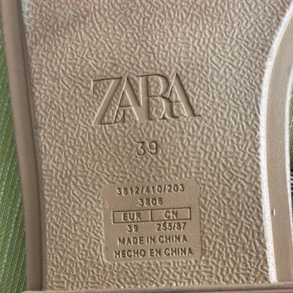 Zara Multicolor Braided Sandals - Picture 2 of 7